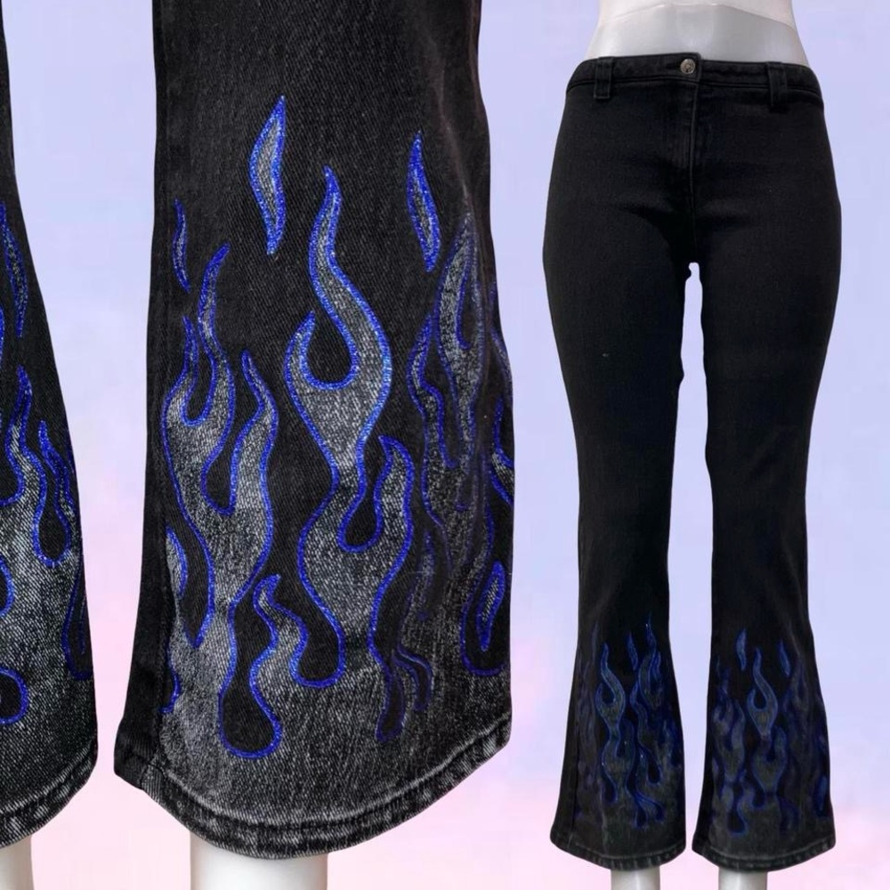 Vintage 90s y2k SERIOUS LA denim flame Embroidered flare  Jeans